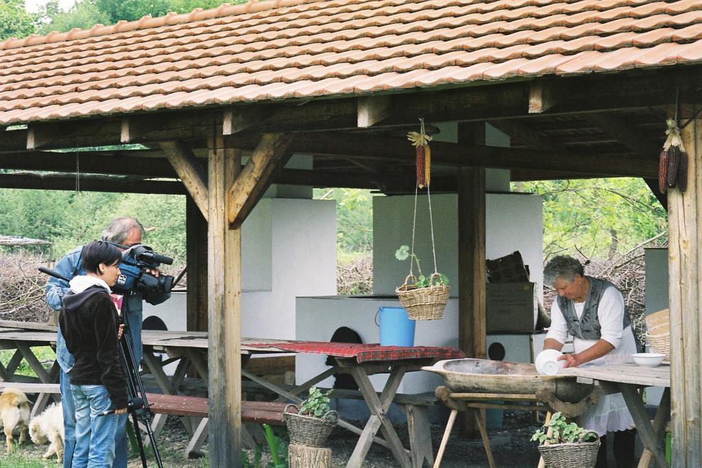 Vizimalom Kemping, Panzio Es Etterem Turistvandi Exterior photo